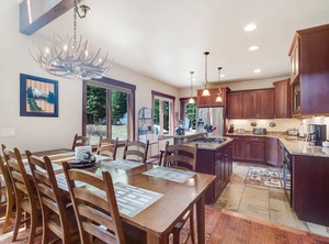 Street Station Breckenridge | Sunny Slope