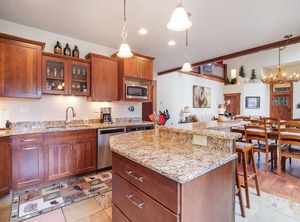 Street Station Breckenridge | Sunny Slope