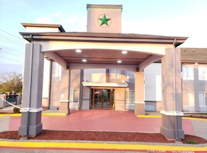 Quality Inn | Greenville