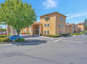 Quality Inn Flags Discovery Valley | Vallejo