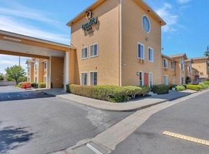 Quality Inn Flags Discovery Valley | Vallejo