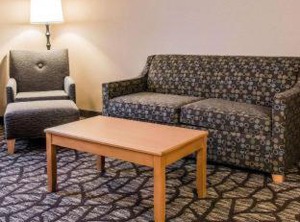 Quality Inn | Warren