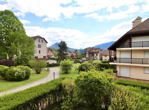 Annecy Persons | Menthon-Saint-Bernard