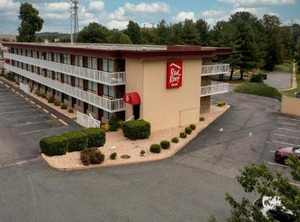 Red Roof Inn Charlottesville | Charlottesville