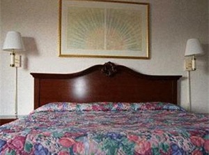 Rodeway Inn Syracuse | Syracuse