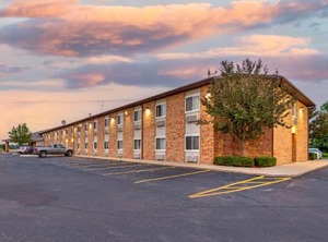 Rodeway Inn | Coopersville