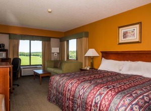 Round Hill Inn | Orange
