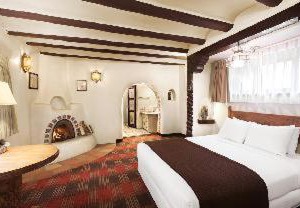 Sagebrush Inn | Taos