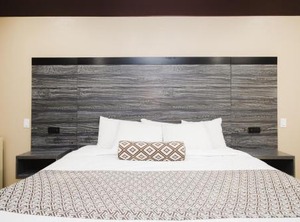 Sapphire Inn Suites | Channelview