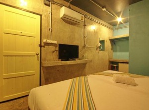 Seabox Khaolak Hostel | Khuekkhak