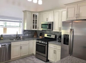 Seatons | Freemans Bay