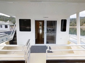 Marina At Packers Bay Sumerset Houseboat | Lakehead