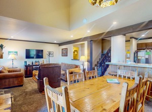 Ski Racquet | Mammoth Lakes