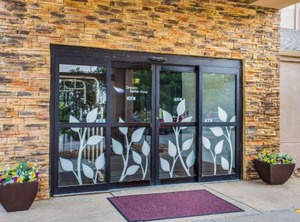 Inn Kansas City International Airport | Waldron