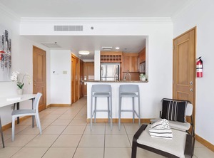 L Located At The Condado Lagoon Villas Building | Puerta de Tierra