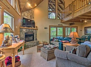 Spacious Maggie Valley Mtn | Sherwood Forest