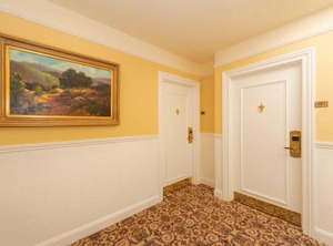 La Monarca Hotel B | Cole Valley