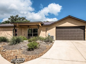 Remi Ridge Hayes Century Oak Casita Canyon | Spring Branch