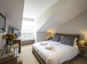 The Fox Inn | Melcombe Bingham