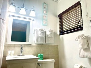 The Largo Cottages | Key Largo