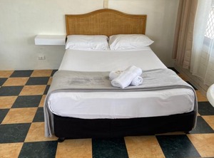 The Queenslander Motel | Palm Beach