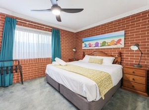 The Roseville | West Tamworth