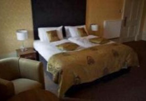 The Salisbury Hotel | Newington
