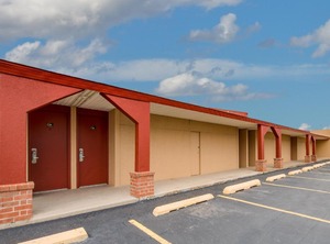 Travelers Inn Midwest City | Midwest City