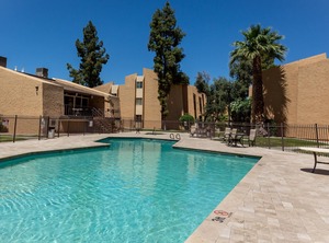 Scottsdale Premium Term Getaway Furnished Golf Cable Utilities | Woodland Springs