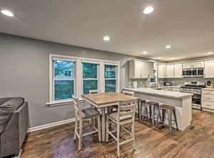 Cottage Mary | Twin Lakes