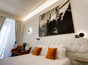 Piazza Spagna | Rione VII Regola