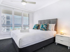 Victoria Square | Broadbeach