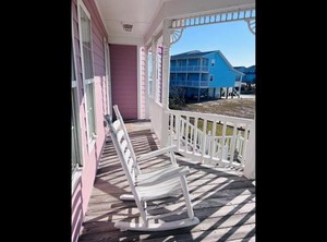 Victoria | Holden Beach