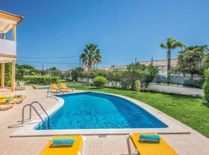 Villa Vega | Castelo