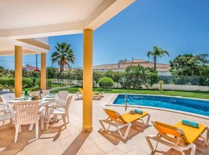 Villa Vega | Castelo