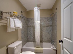 Westbridge Inn | Clinton