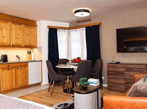 Wunderstay Alpine Chic | Klosters Platz