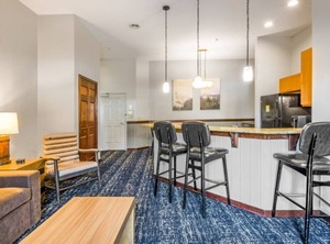 Wyndham Glacier Canyon Baraboo | Lake Delton
