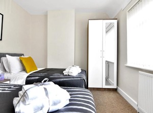 Stay Airport Nec The Whitecroft | Sheldon