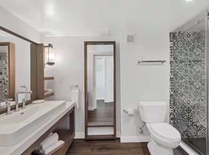 Bakers Resort Jr Largo | Rock Harbor