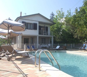 Villa La 