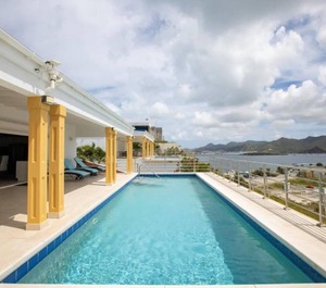 Reflection Z Star Villa Maho 