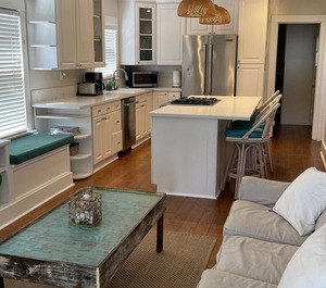 Cozy Beach Cottage Huntington 
