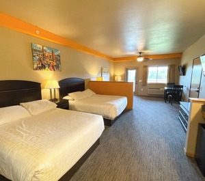 Hotel Located Spring Brook Resort Of Golf Course 