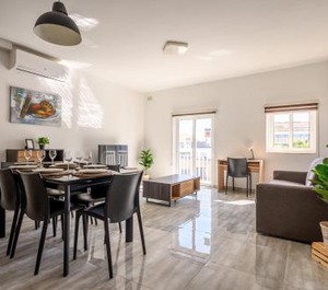 Moderno Luminoso Apartamento Para Personas 