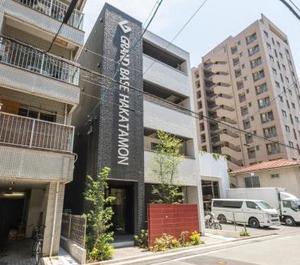 Grand Base Hakatamon 