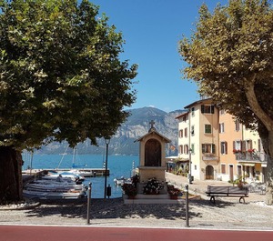 Holiday Brenzone Persons