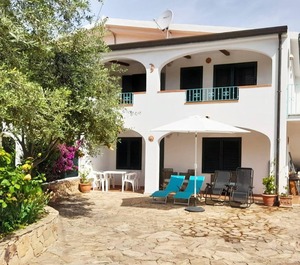 Ferienwohnung Orosei Für Personen Schlafzimmer 