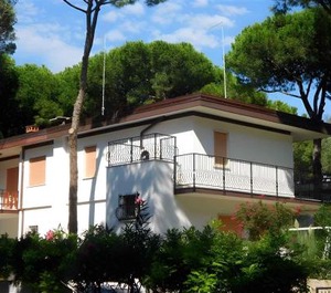 Holiday Rosolina Persons Bedrooms 