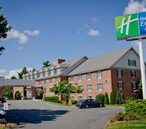 Holiday Inn Express Suites Merrimack Ihg Hotel 